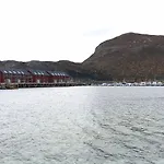 Alojamento de Turismo Selvagem Nappstraumen Seafront